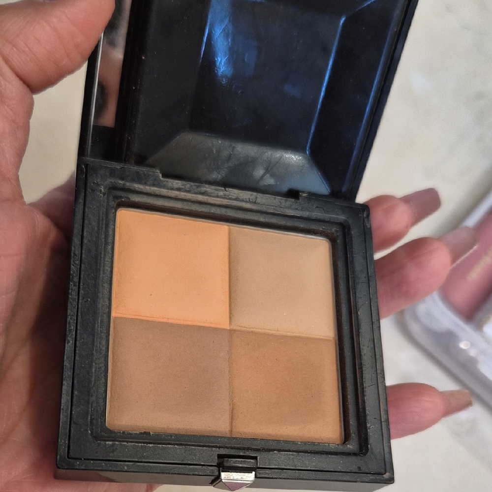 Givenchy Bronzer & Contour Quad Palette